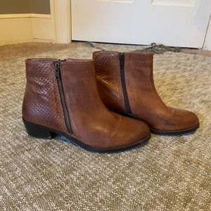 brown leather ankle boots